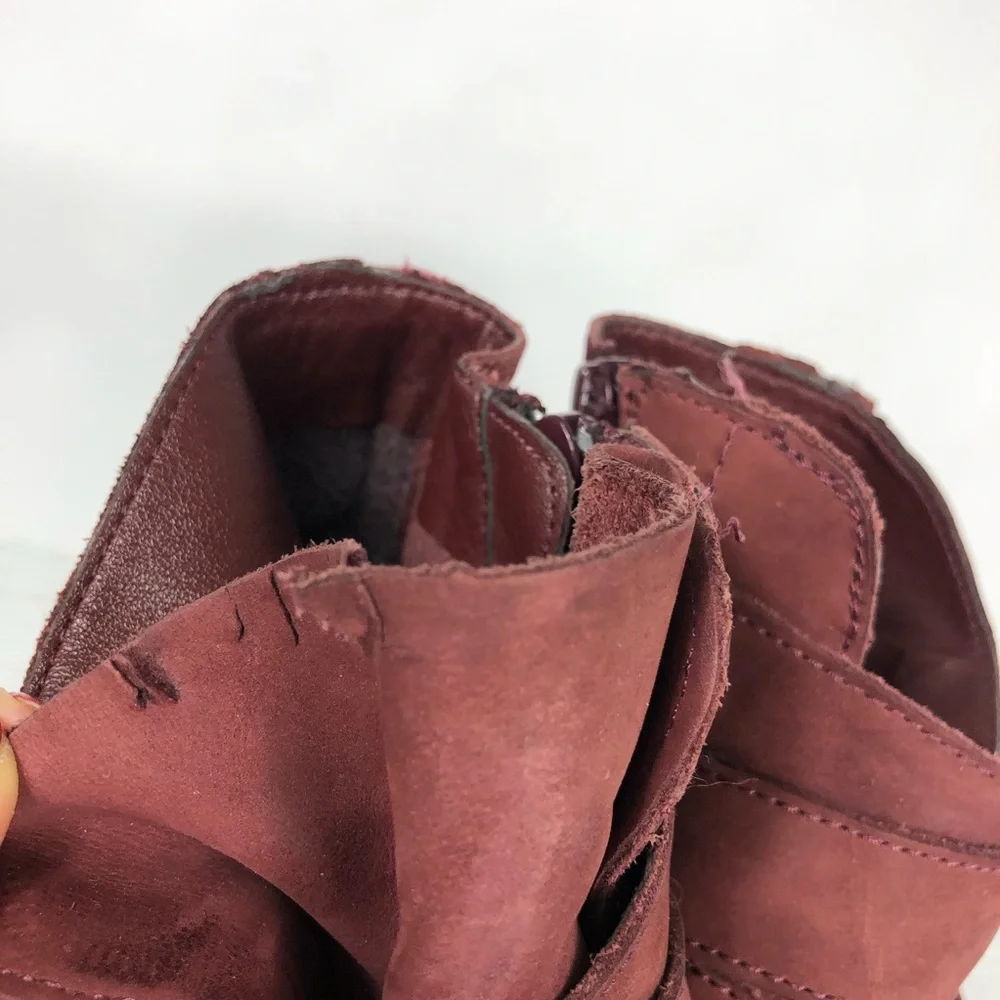 Steve‎ Madden Territory burgundy nubuck Ankle Buckles Booties Size 10